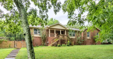 136 Ervin Dr, Hendersonville, TN 37075