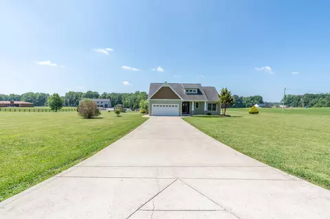 1019 Denny Rd, Dickson, TN 37055