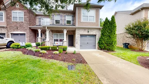 7840 Kemberton Dr W, Nolensville, TN 37135