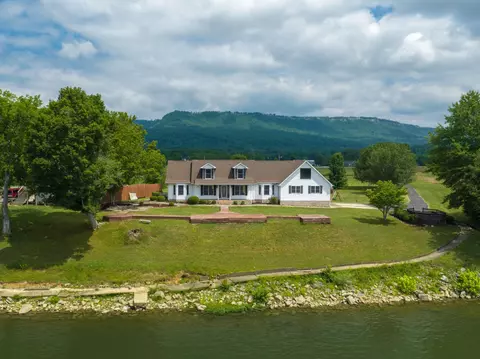 1028 Water Front Pl, Jasper, TN 37347