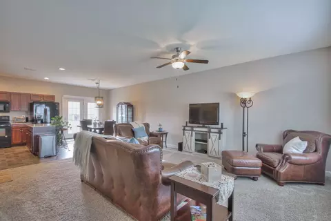 4915 Compassion Ln, Murfreesboro, TN 37128
