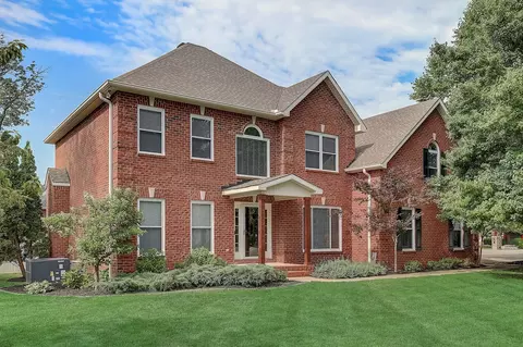 4912 Cally St, Murfreesboro, TN 37128