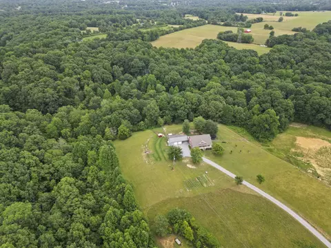 11698 Betts Rd, Greenbrier, TN 37073