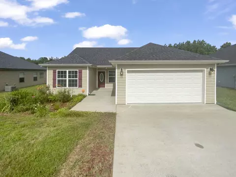 1348 Freedom Dr, Clarksville, TN 37042