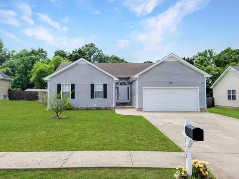 1333 Mutual Dr, Clarksville, TN 37042