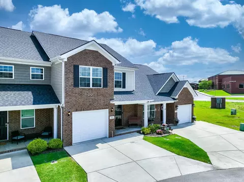 1025 Muna Ct, Spring Hill, TN 37174