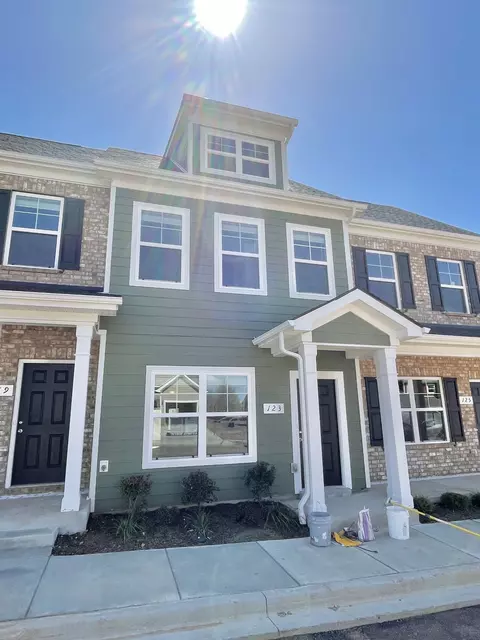 161 Addi St, Pleasant View, TN 37146