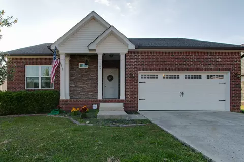 205 Wyburn Pl, Burns, TN 37029