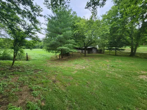 36 Old Highway 31 E, Bethpage, TN 37022 photo 7
