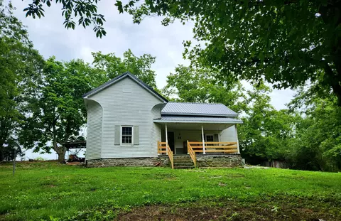 36 Old Highway 31 E, Bethpage, TN 37022