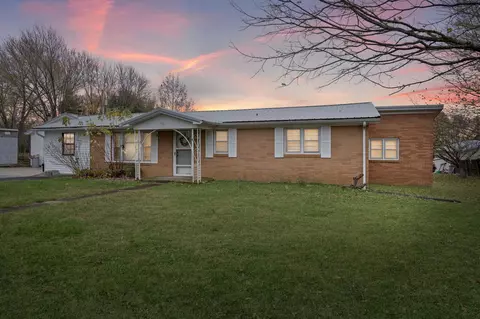 155 Hurricane Loop, Tennessee Ridge, TN 37178