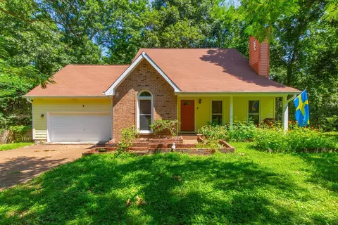 744 Lone Oak Dr, Pegram, TN 37143