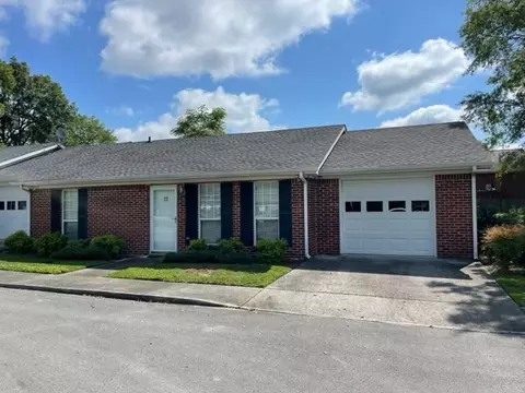 1600 N Washington St #12, Tullahoma, TN 37388