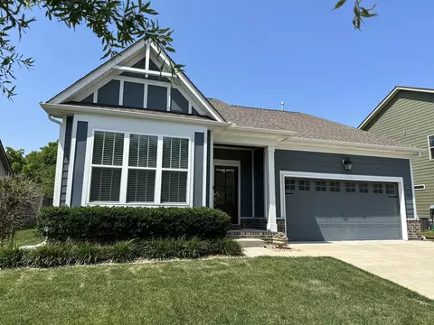 88 Nokes Dr, Hendersonville, TN 37075