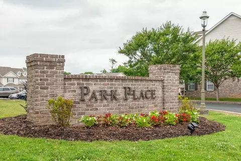 185 Avalon Dr, Kingston Springs, TN 37082
