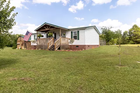 2865 Carpenter Bridge Rd, Columbia, TN 38401
