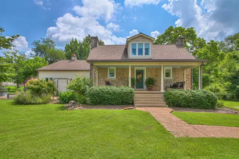 6730 Cross Keys Rd, College Grove, TN 37046