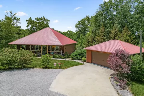 187 Peaceful Ln, Spencer, TN 38585