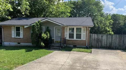 151 Evergreen Cir, Hendersonville, TN 37075