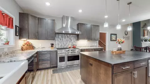 2009 Graceland Way, Greenbrier, TN 37073