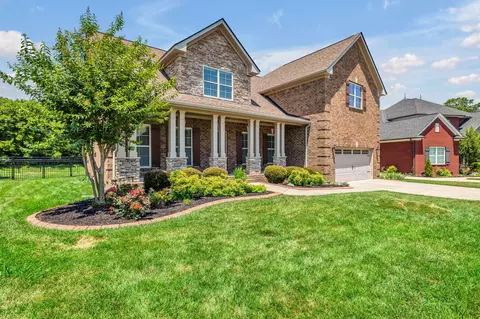 8046 Fenwick Ln, Spring Hill, TN 37174