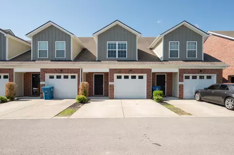 4347 Aurora Cir, Murfreesboro, TN 37127