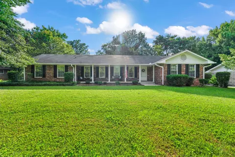 1110 Houston Dr, Murfreesboro, TN 37130