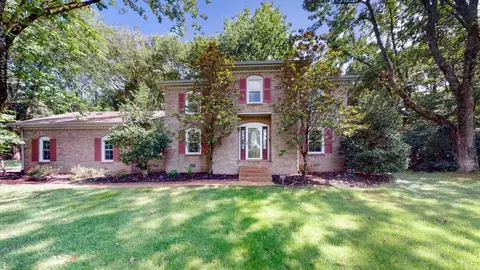7801 Indian Springs Dr, Nashville, TN 37221