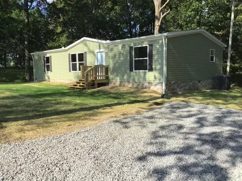 3571 Glen Raven Rd, Cedar Hill, TN 37032