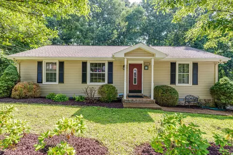 111 Sunnyhill Trl, White House, TN 37188