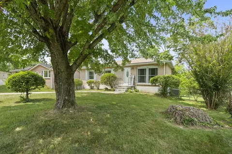 813 Perry Dr, Springfield, TN 37172 photo 4