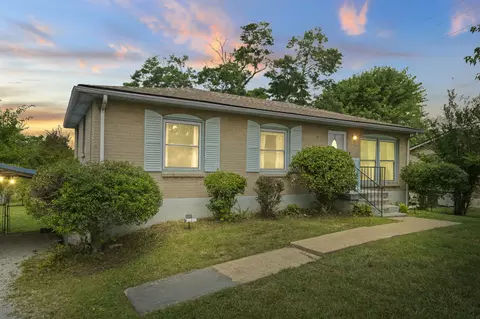 813 Perry Dr, Springfield, TN 37172