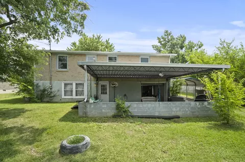 813 Perry Dr, Springfield, TN 37172 photo 9