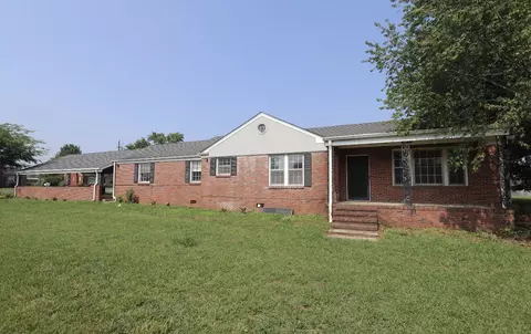 703 Vanview Dr, Lebanon, TN 37087