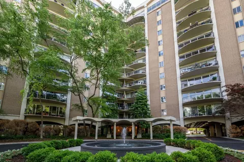 4215 Harding Pike #211, Nashville, TN 37205