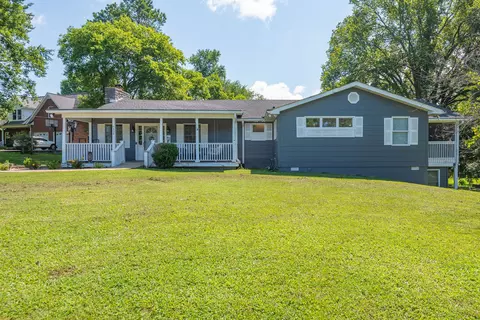 6424 Trails End Rd, College Grove, TN 37046
