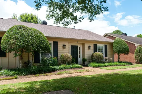 181 Boxwood Dr, Franklin, TN 37069