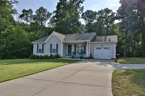 506 Cassie Ln, White Bluff, TN 37187