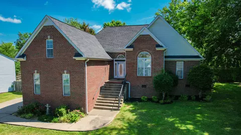 1816 Portview Dr N, Spring Hill, TN 37174