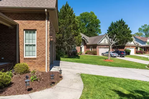 8461 Keystone Cir, Chattanooga, TN 37421 photo 8