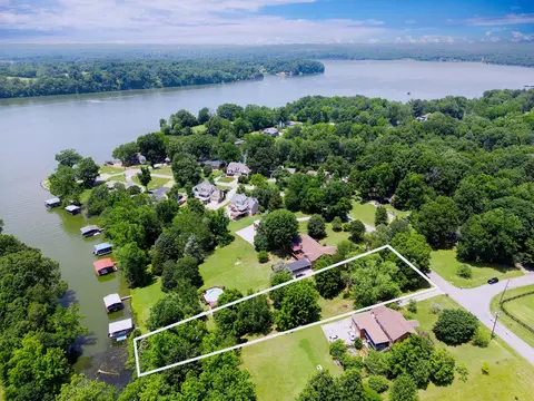 1105 Sunset Dr, Gallatin, TN 37066