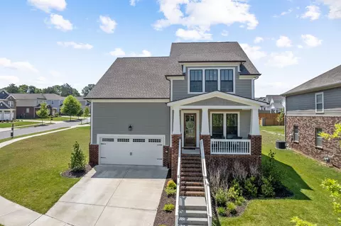 3344 Vinemont Dr, Thompsons Station, TN 37179