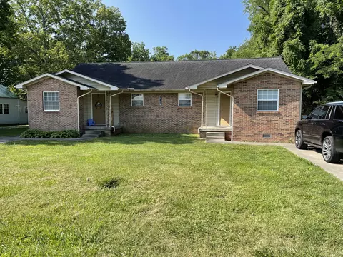 745 E Jeff Davis Hwy, Elkton, KY 42220