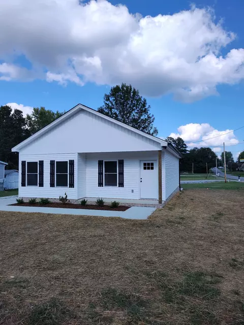 60 Church St, Mcewen, TN 37101