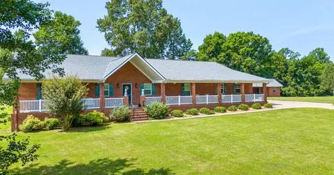 151 Cathy Ln, Ringgold, GA 30736