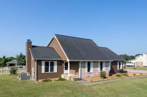 412 Deepwood Trl, Clarksville, TN 37042