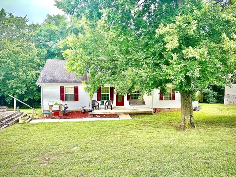 2053 Sugar Tree Dr, Lewisburg, TN 37091