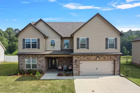 1063 Terraceside Cir, Clarksville, TN 37040