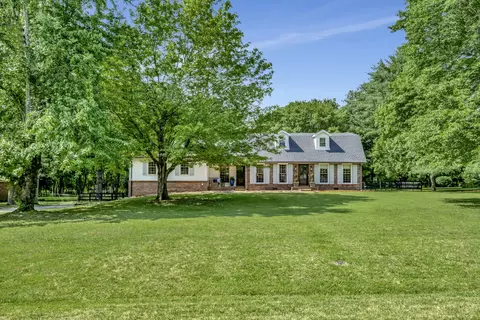2203 Creekside Ct, Franklin, TN 37064