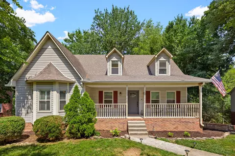 628 Knollwood Dr, La Vergne, TN 37086